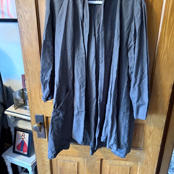 Lightweight jacket - Picture 3 of 3